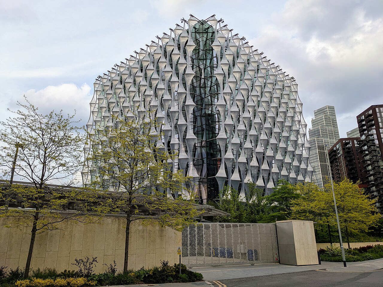 Early Diplomatic Missions and the Consolidation in Mayfair